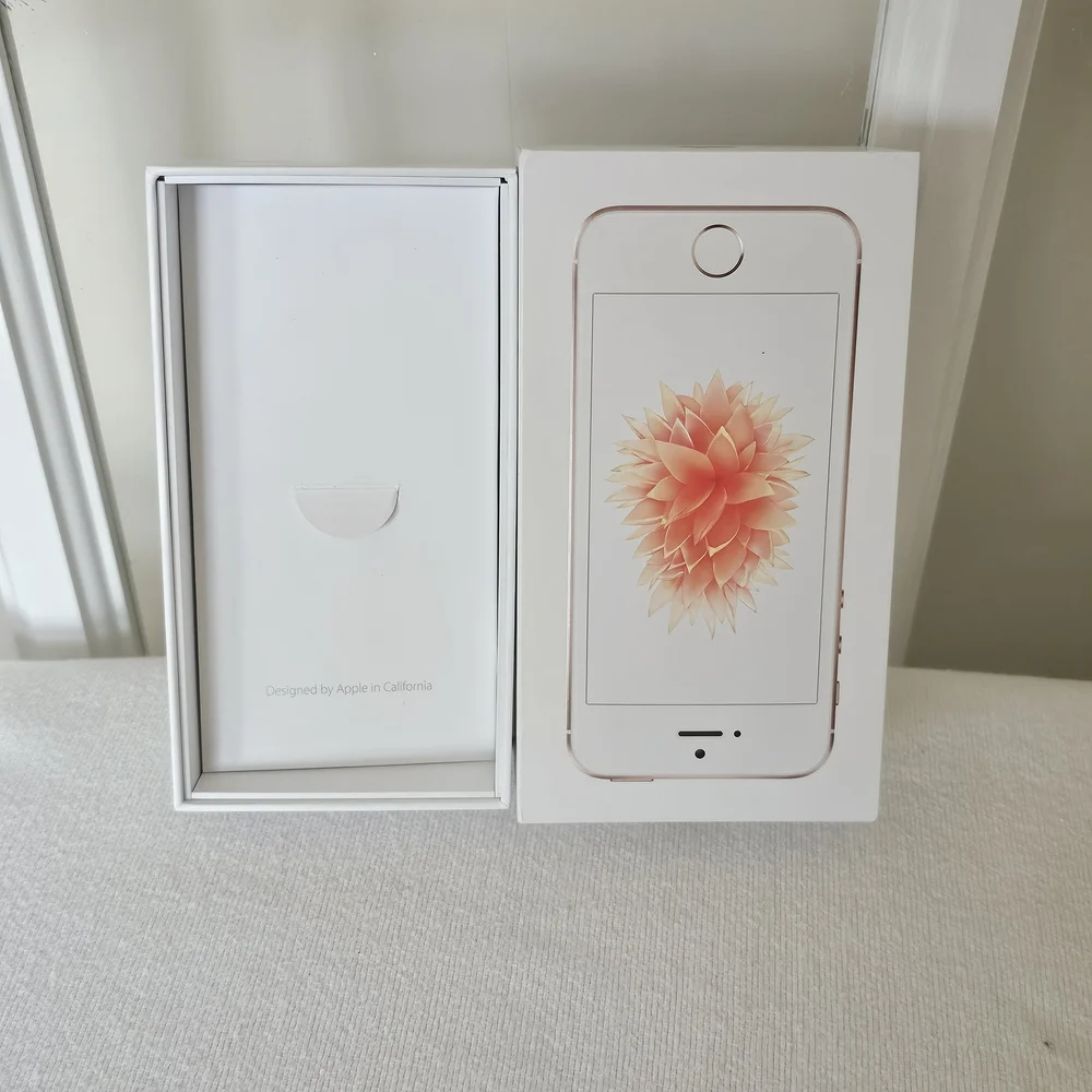 Apple iPhone SE 2020 Empty Box Only
